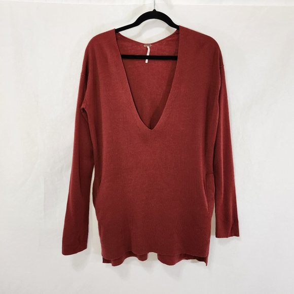 Free People Sweaters - Free People Red Deep V-Neckline Relaxed Fit Tunic Sweater Size S LIKE NEW!